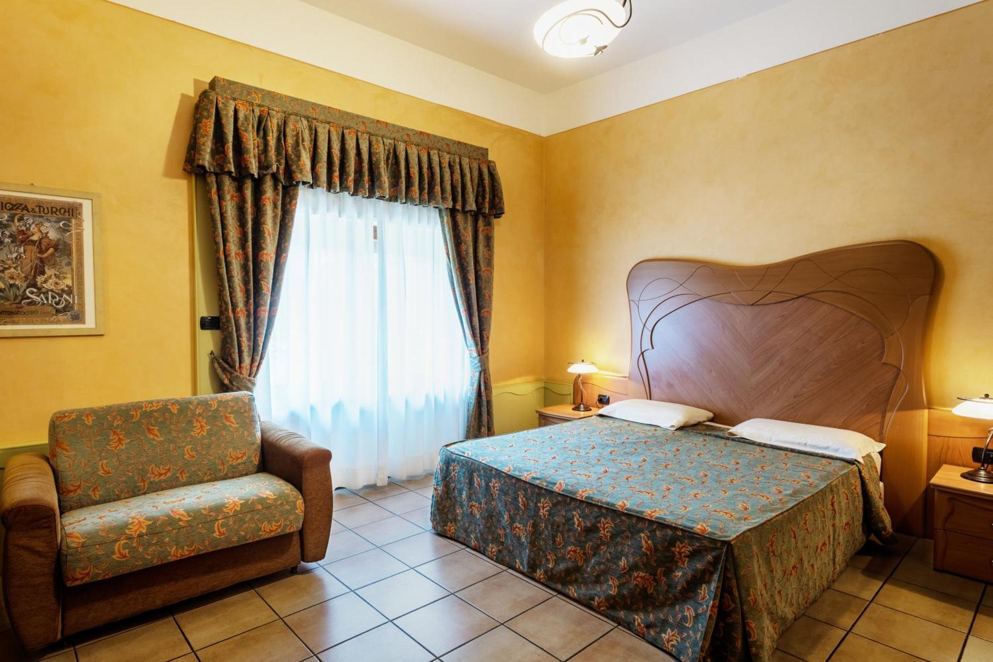 Residence Liberty Parma Luaran gambar