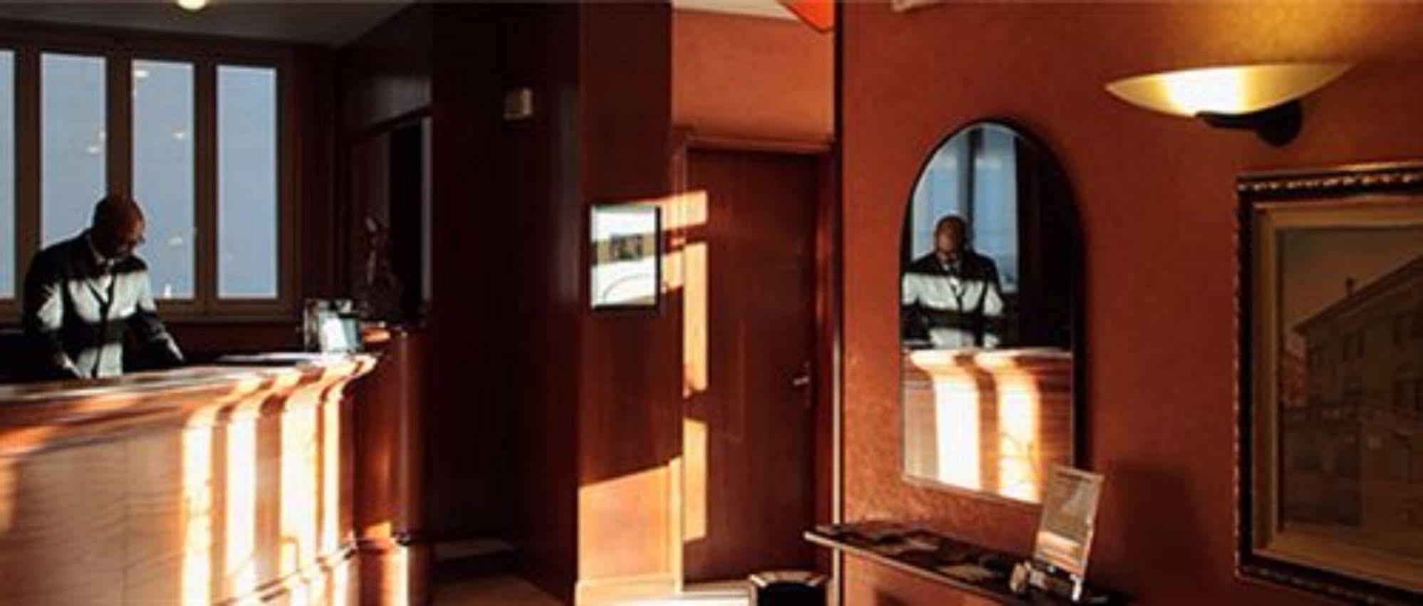 Residence Liberty Parma Luaran gambar